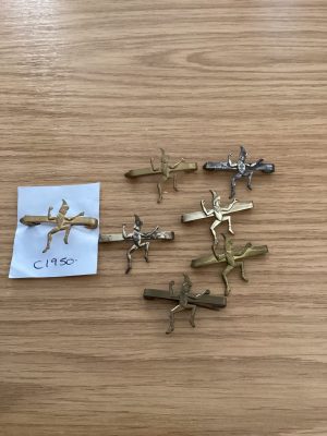 Brownie tie pin c1950